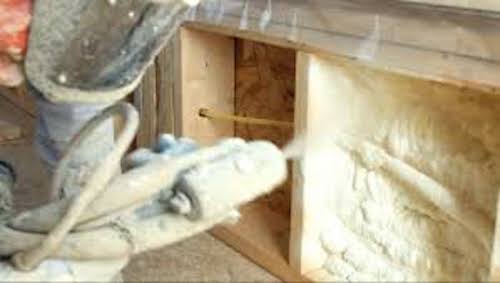 spray-foam-insulation-pipes-toronto
