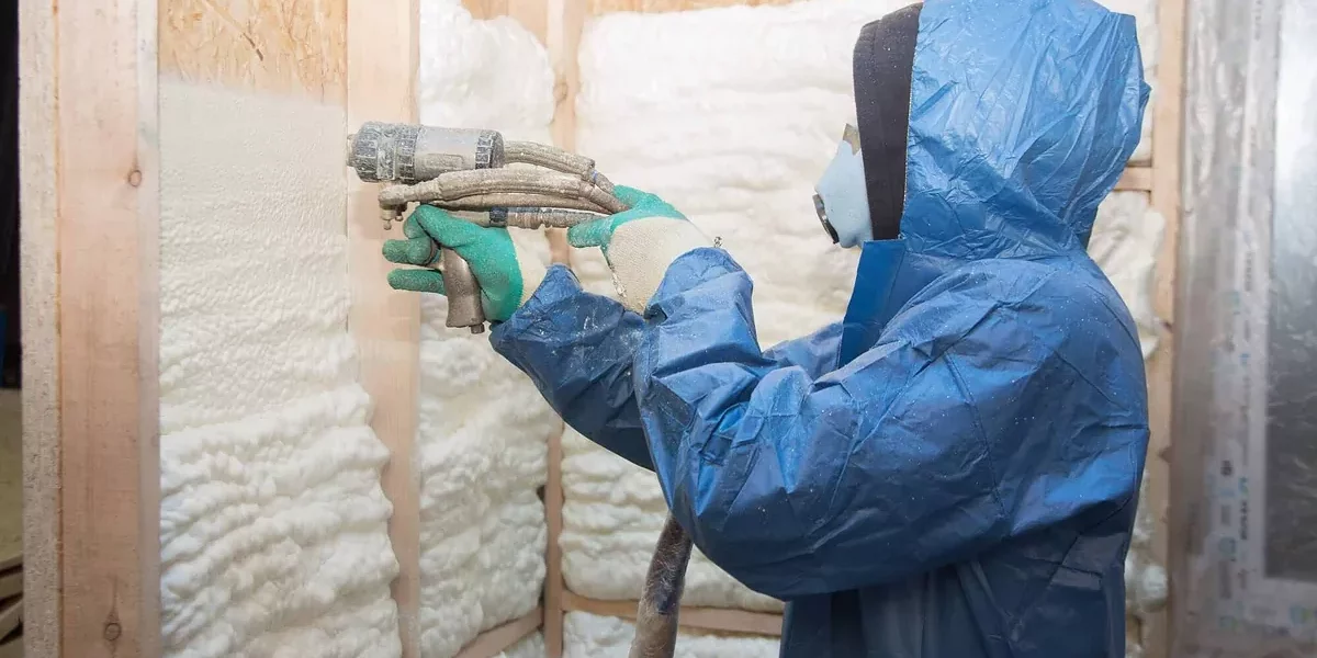 spray foam insulation cost per sqft in Brampton